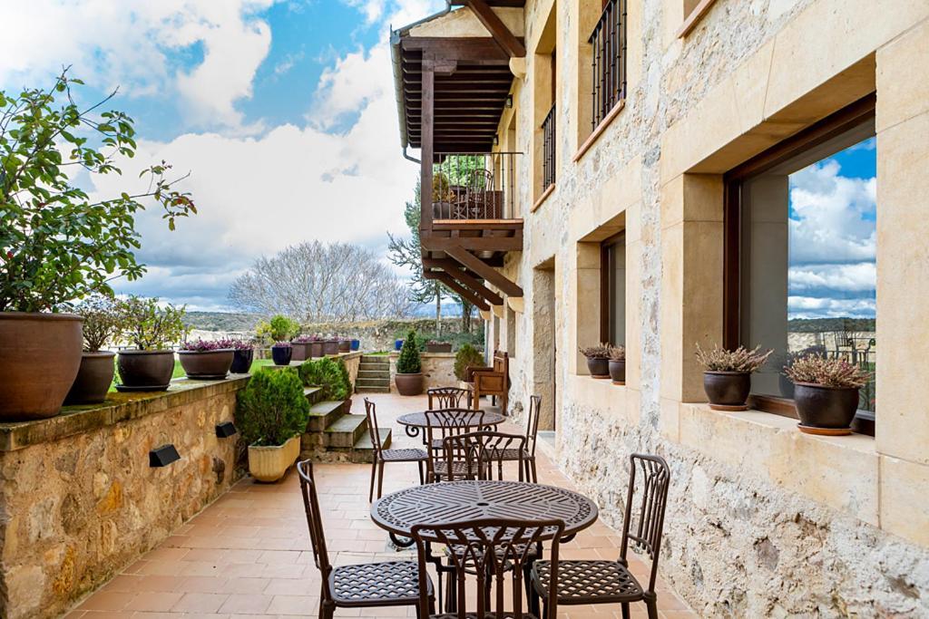 Hospederia De Santo Domingo Hotel Pedraza Exterior photo