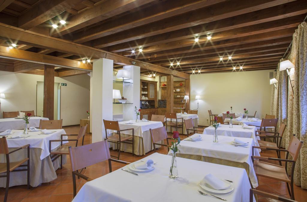 Hospederia De Santo Domingo Hotel Pedraza Exterior photo