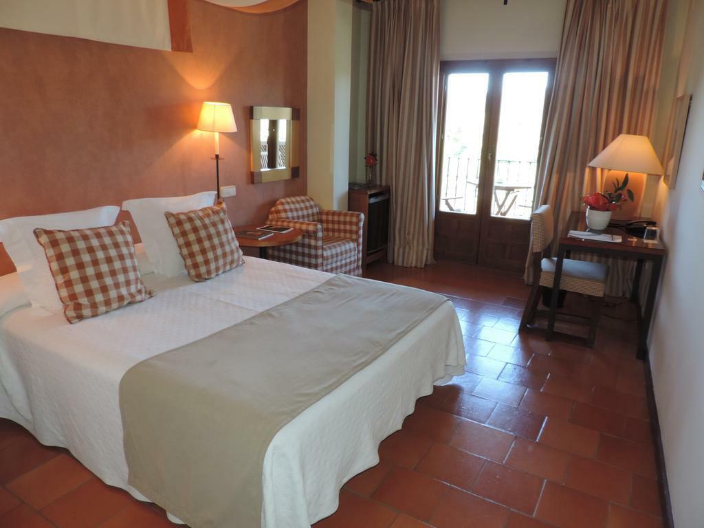 Hospederia De Santo Domingo Hotel Pedraza Exterior photo