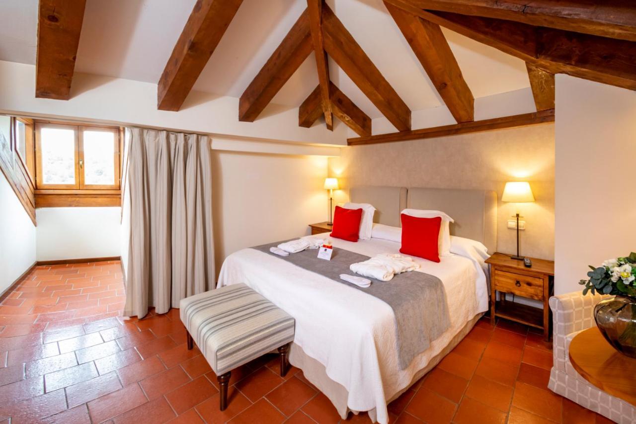 Hospederia De Santo Domingo Hotel Pedraza Exterior photo